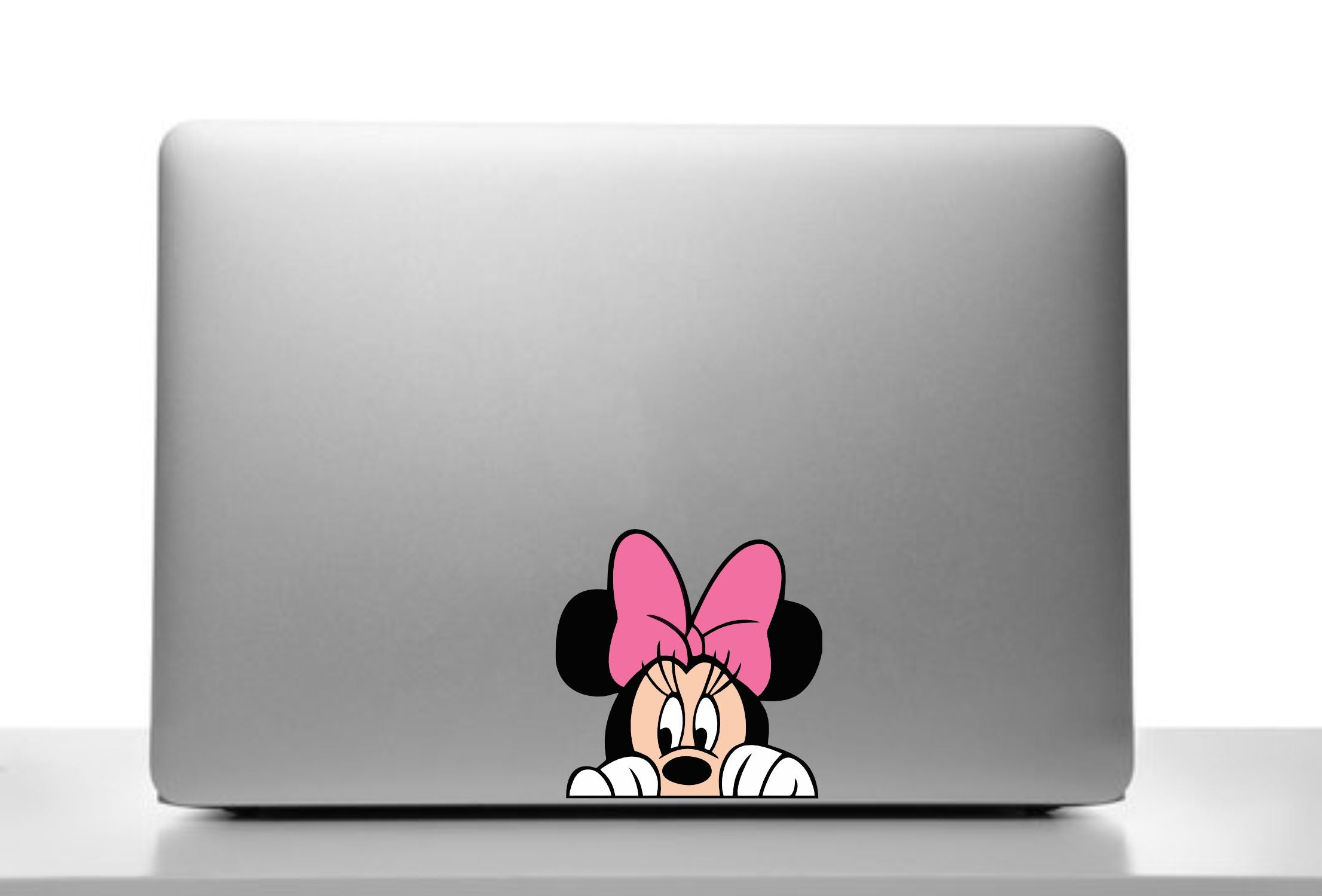 Mini Mouse Peeker