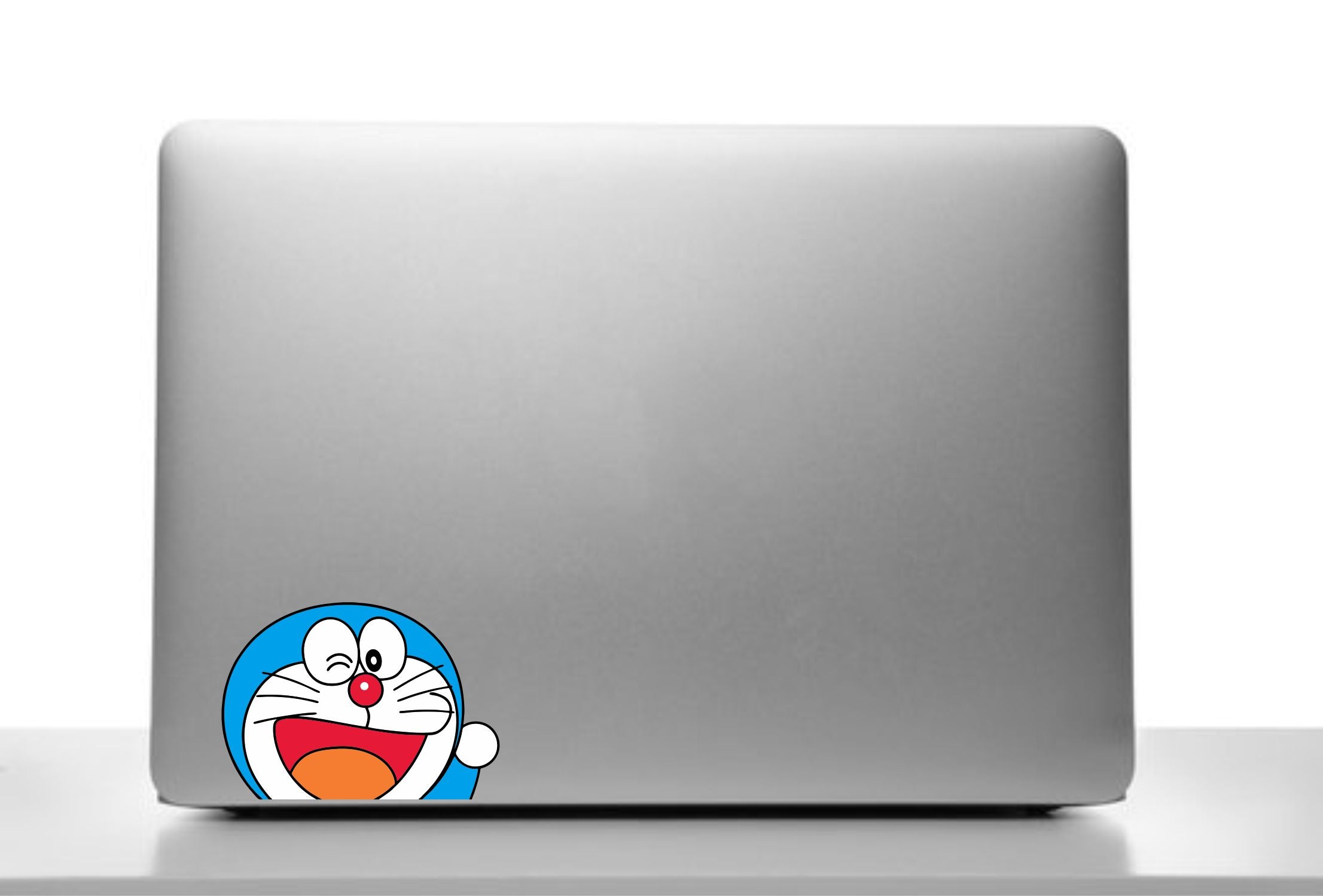 Doraemon Peeker