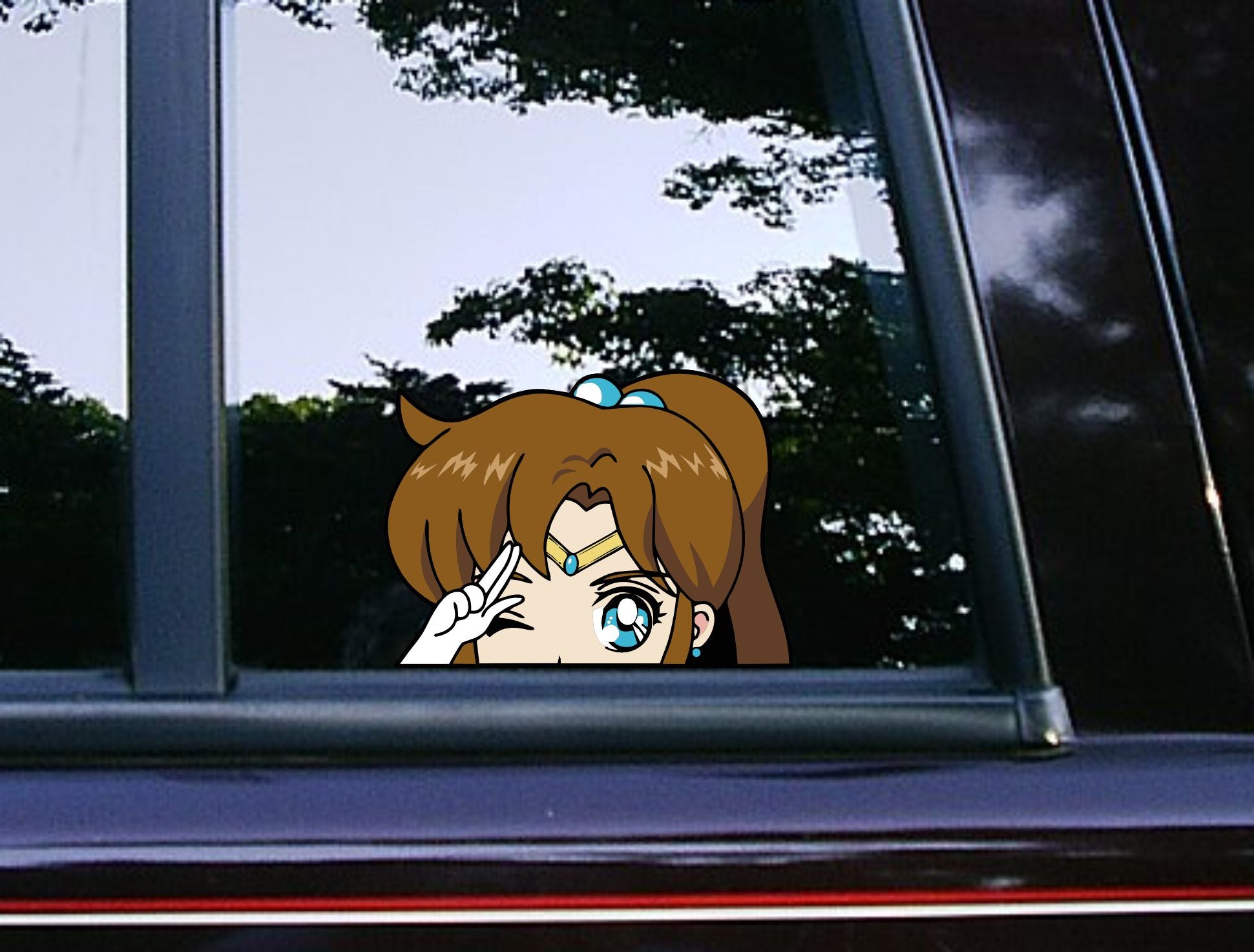 Sailor Jupiter Peeker