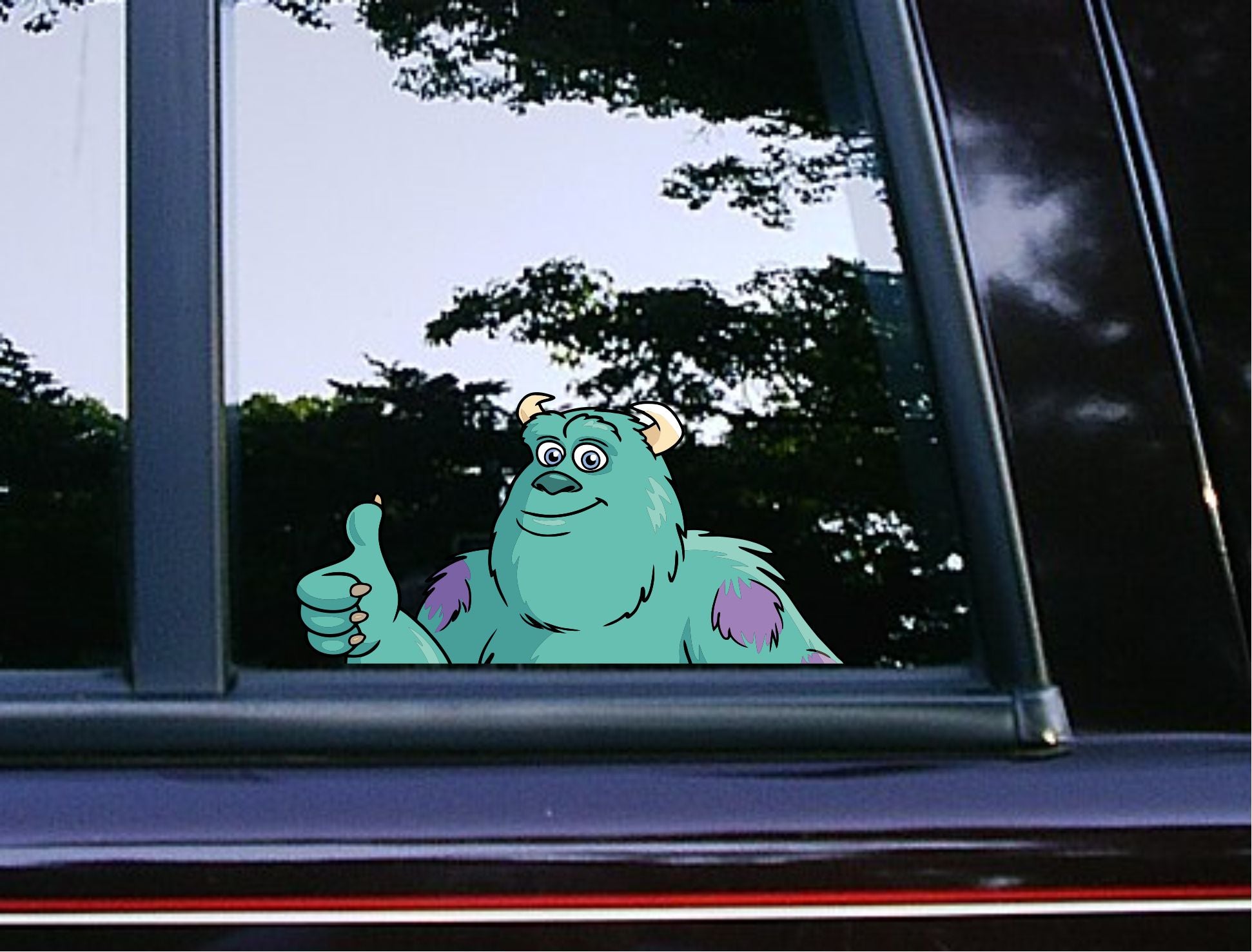 Sully Peeker