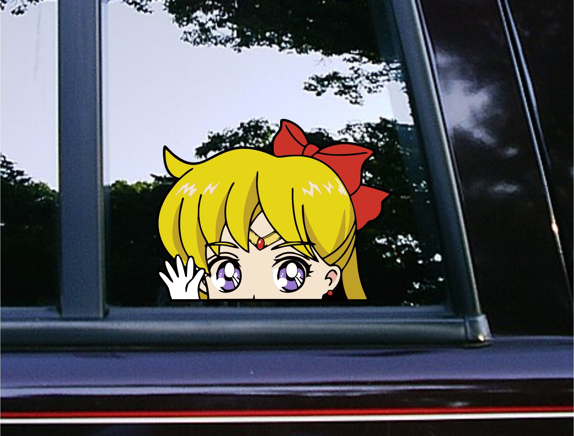 Sailor Venus Peeker